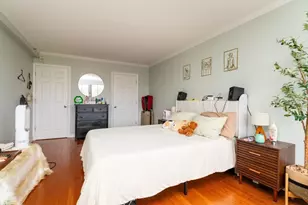 1731 Beacon St, Brookline, MA 02445 - Photo 6