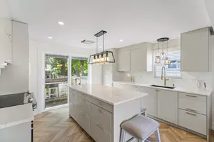 11 Hartlawn Rd, Boston, MA 02132 - Photo 6