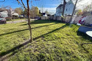 26 Acorn St, Brockton, MA 02302 - Photo 12
