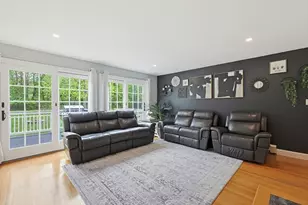 424 Dedham St, Wrentham, MA 02093 - Photo 18