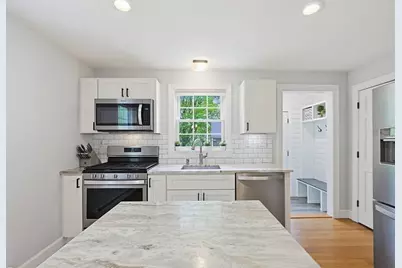 424 Dedham St, Wrentham, MA 02093 - Photo 12