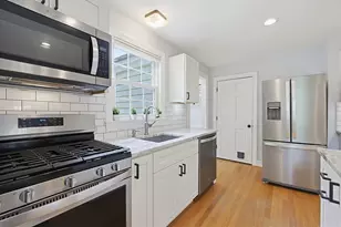 424 Dedham St, Wrentham, MA 02093 - Photo 10
