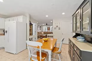 41 Fairway Dr, Tewksbury, MA 01876 - Photo 8