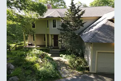 33 Forster Rd, Manchester by the Sea, MA 01944 - Photo 2