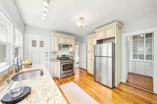 42 Roslin St, Boston, MA 02124 - Photo 12
