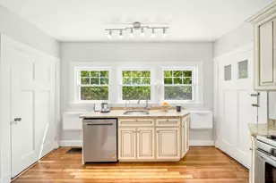 42 Roslin St, Boston, MA 02124 - Photo 12