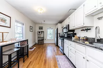 13 Vinton St #3, Boston, MA 02127 - Photo 4