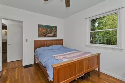 21 Winthrop Street, Northampton, MA 01060 - Photo 20