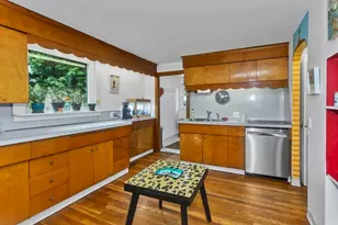21 Winthrop St, Northampton, MA 01060 - Photo 16