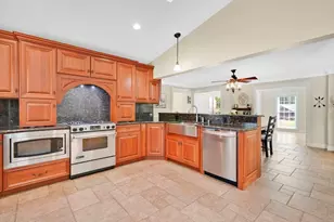 96 Sanford St, East Longmeadow, MA 01028 - Photo 8