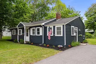 251 Central St, Rockland, MA 02370 - Photo 1
