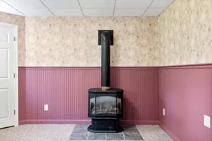 24 Meadowview Rd, Georgetown, MA 01833 - Photo 32