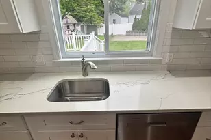 251 May St, Worcester, MA 01602 - Photo 8