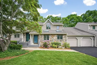 5 Magnolia Dr #5, Franklin, MA 02038 - Photo 2