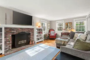 350 Elm St, Halifax, MA 02338 - Photo 6