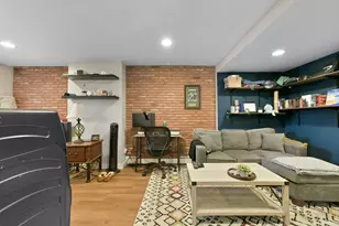 164 F St, Boston, MA 02127 - Photo 1