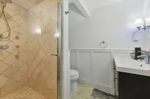 164 F St, Boston, MA 02127 - Photo 8