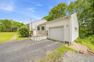 146 Acton Rd, Chelmsford, MA 01824 - Photo 4