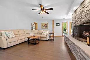 610 Main St, Boxford, MA 01921 - Photo 8