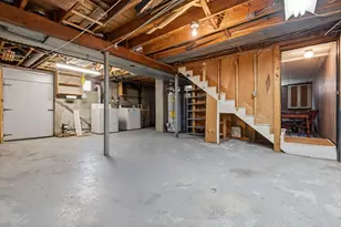 144 Tremont St, Peabody, MA 01960 - Photo 32