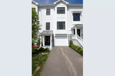 68 Prospect St #16, Peabody, MA 01960 - Photo 4