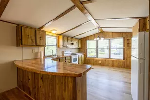 131 Pine Ave, Sturbridge, MA 01566 - Photo 6