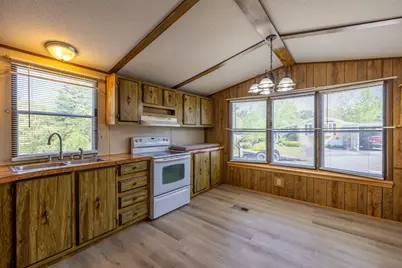 131 Pine Ave, Sturbridge, MA 01566 - Photo 8