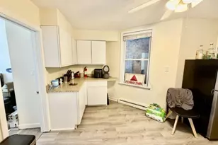 14 Cleveland Pl, Boston, MA 02113 - Photo 4