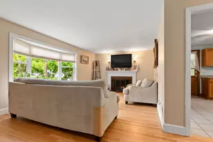 22 Burley St, Danvers, MA 01923 - Photo 14