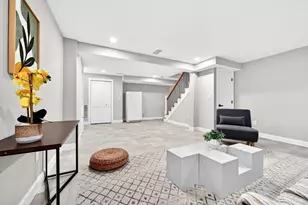 55 Banks St, Winthrop, MA 02152 - Photo 24
