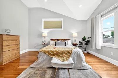 55 Banks St #2, Winthrop, MA 02152 - Photo 2