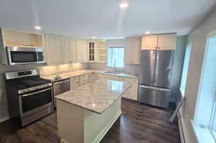 15 Central St, Georgetown, MA 01833 - Photo 2