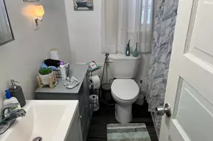 52 Ashley St, New Bedford, MA 02744 - Photo 24