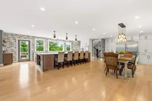 65 Rhodes St, Plainville, MA 02762 - Photo 8