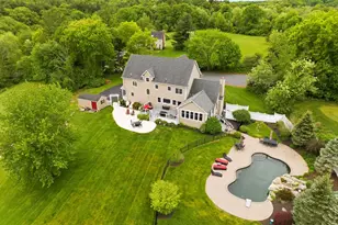 65 Rhodes St, Plainville, MA 02762 - Photo 2