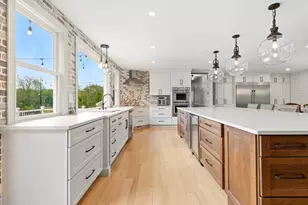 65 Rhodes St, Plainville, MA 02762 - Photo 14