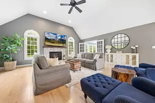 65 Rhodes St, Plainville, MA 02762 - Photo 16