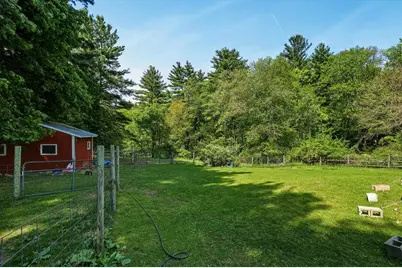 460 State St, Belchertown, MA 01007 - Photo 32