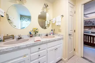 19 Elmcroft Way, Yarmouth, MA 02675 - Photo 16