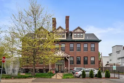 220 Spencer Ave #304, Chelsea, MA 02150 - Photo 2