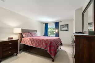 1600 Beacon St, Brookline, MA 02446 - Photo 6