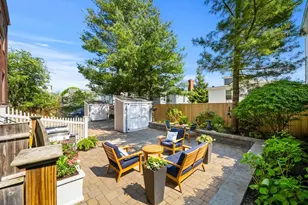44 Pleasant St, Marblehead, MA 01945 - Photo 28