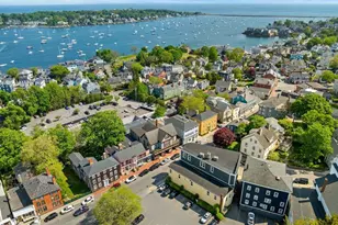 44 Pleasant St, Marblehead, MA 01945 - Photo 32