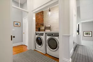 44 Pleasant St, Marblehead, MA 01945 - Photo 22