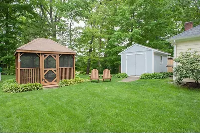 172 Sutton St, Northbridge, MA 01534 - Photo 6