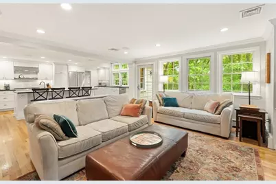 105 Thornberry Rd, Winchester, MA 01890 - Photo 12