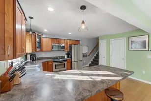 23 Yale St, Uxbridge, MA 01569 - Photo 14