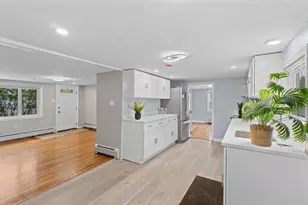 5 Phoenix St, Worcester, MA 01604 - Photo 16