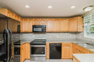 160 Willis, Seekonk, MA 02771 - Photo 10