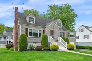 24 Muriel Rd, Swampscott, MA 01907 - Photo 2